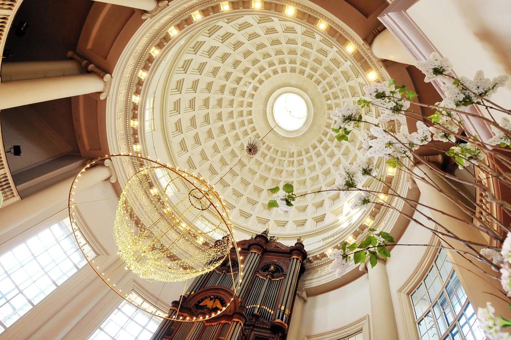 Renaissance Amsterdam Hotel Exterior photo The ceiling of the main hall