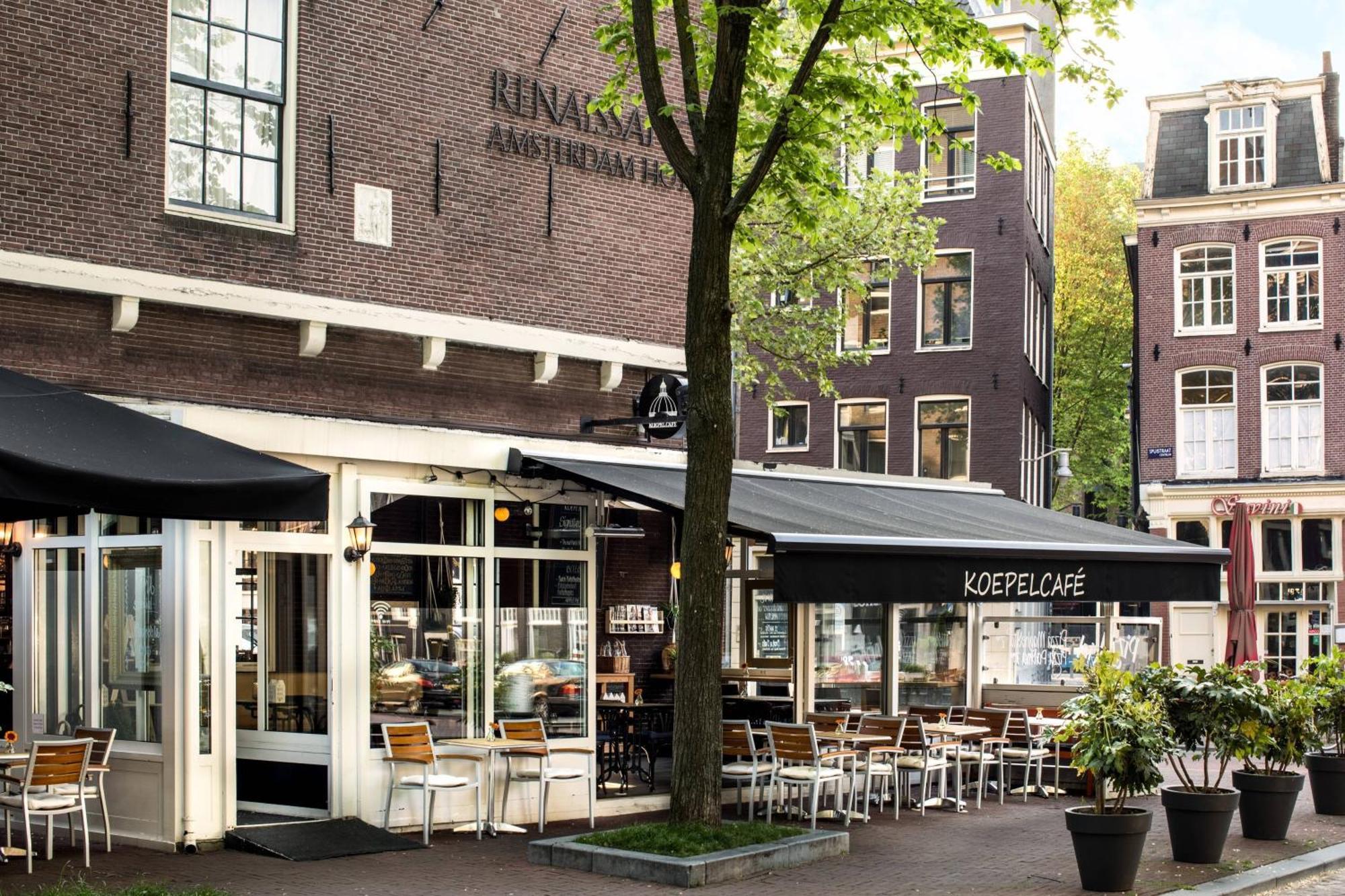 Renaissance Amsterdam Hotel Exterior photo A typical coffee shop in Amsterdam